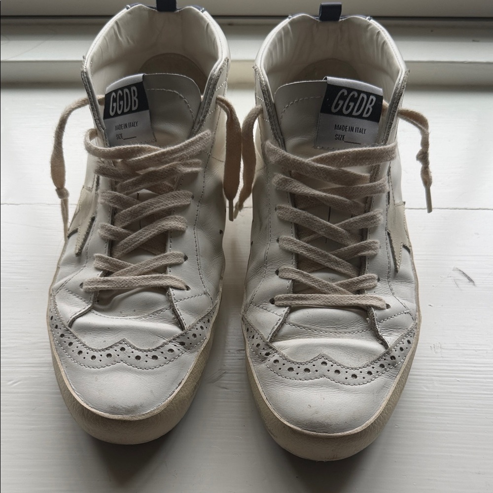 Like-new Golden Goose mid-star sneakers